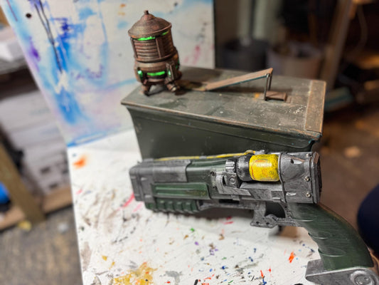 Full-size 3d-Printed Fallout 4 Plasma Grenade-Cosplay or Display. With internal light.