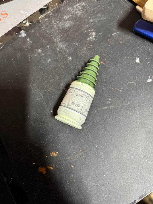 Fallout wonder glue prop - Cosplay or Display.